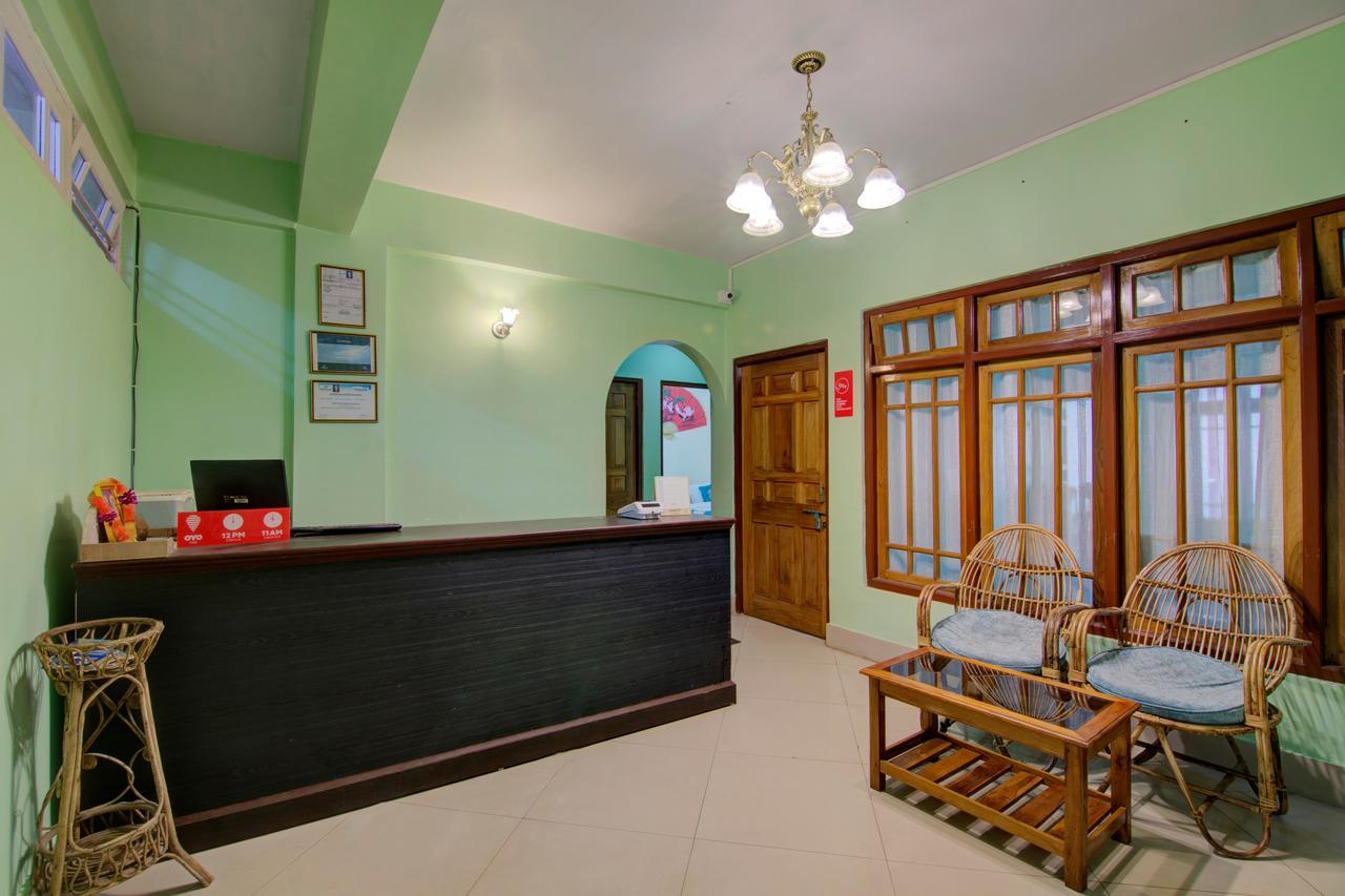 Oyo 13844 Akd Hotel 3*