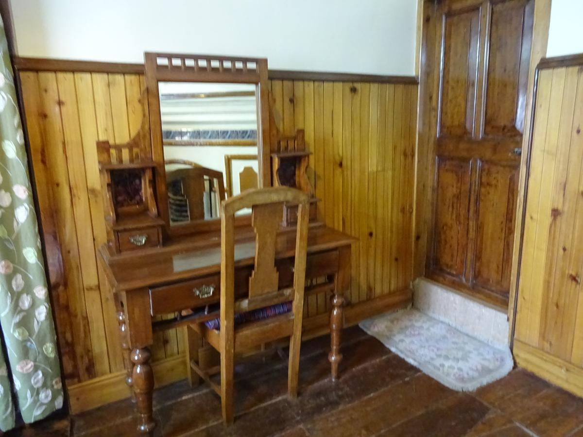 Dekeling At Hawk's Nest Hotel Darjeeling (West Bengal)