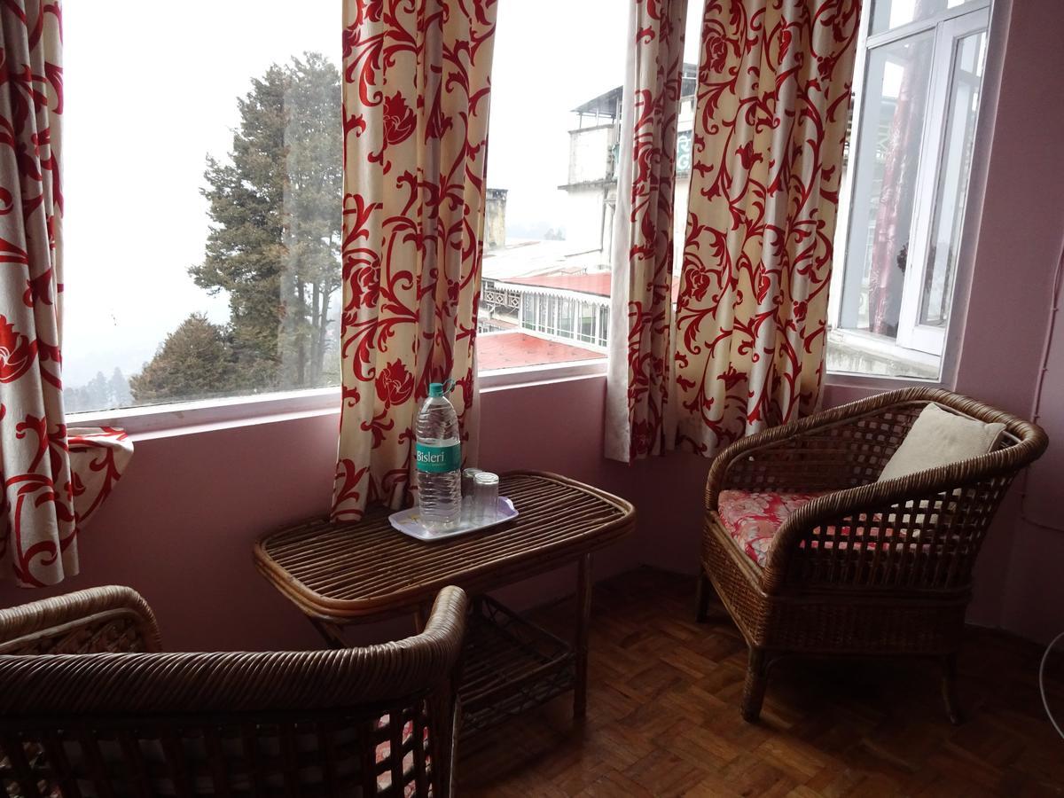 Old - Main Bellevue Heritage Hotel Darjeeling (West Bengal)