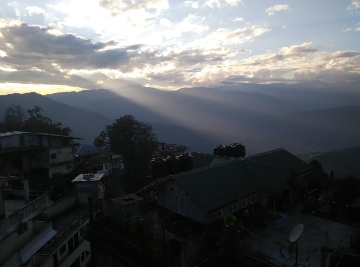Inn Himalayan Brook 2*