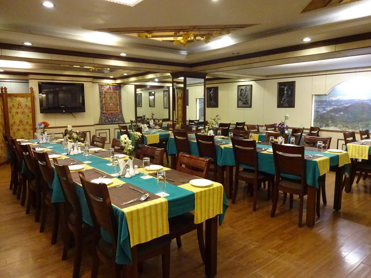 R.j.resorts Hotel Darjeeling (West Bengal)