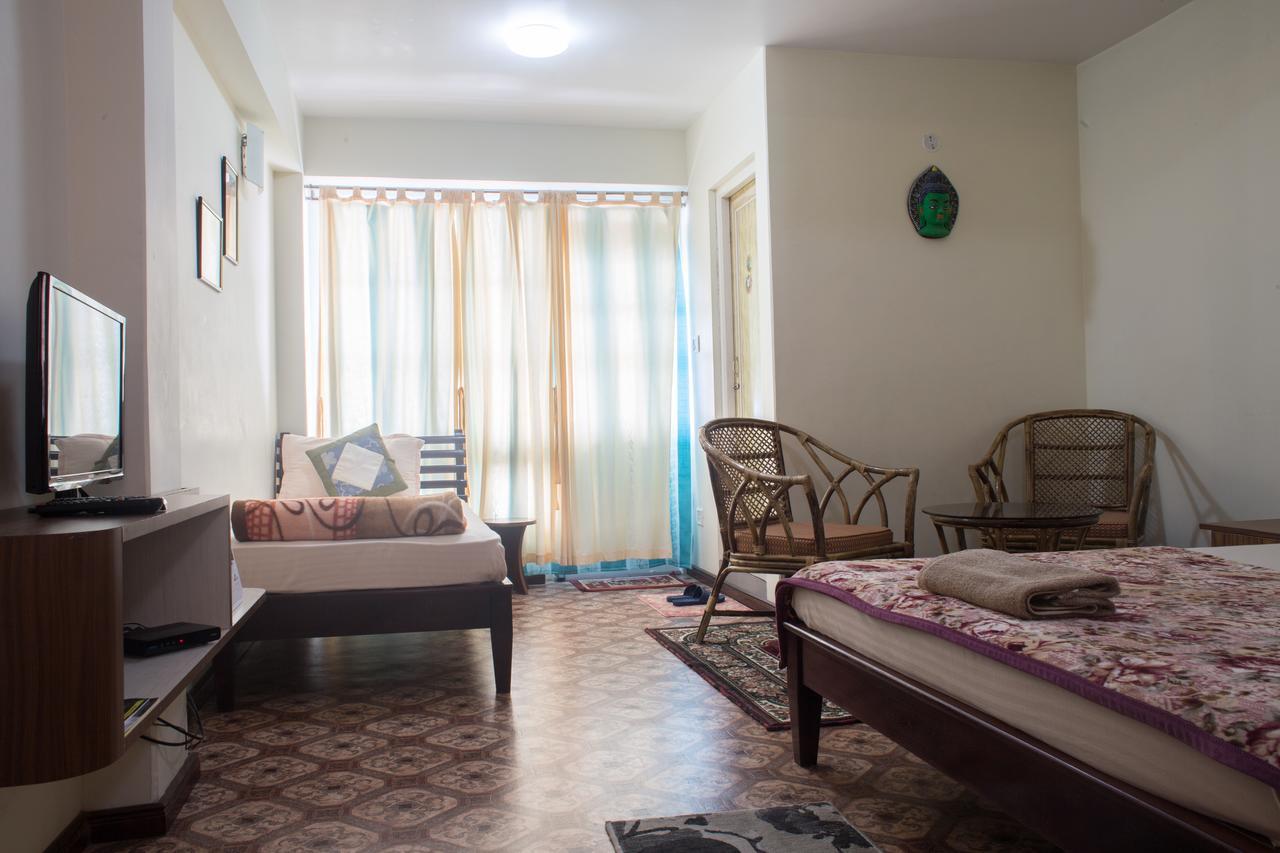 Little Singamari Bed & Breakfast *