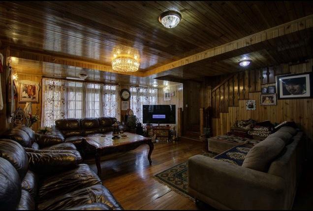 Homestay Ngawang Homestay *