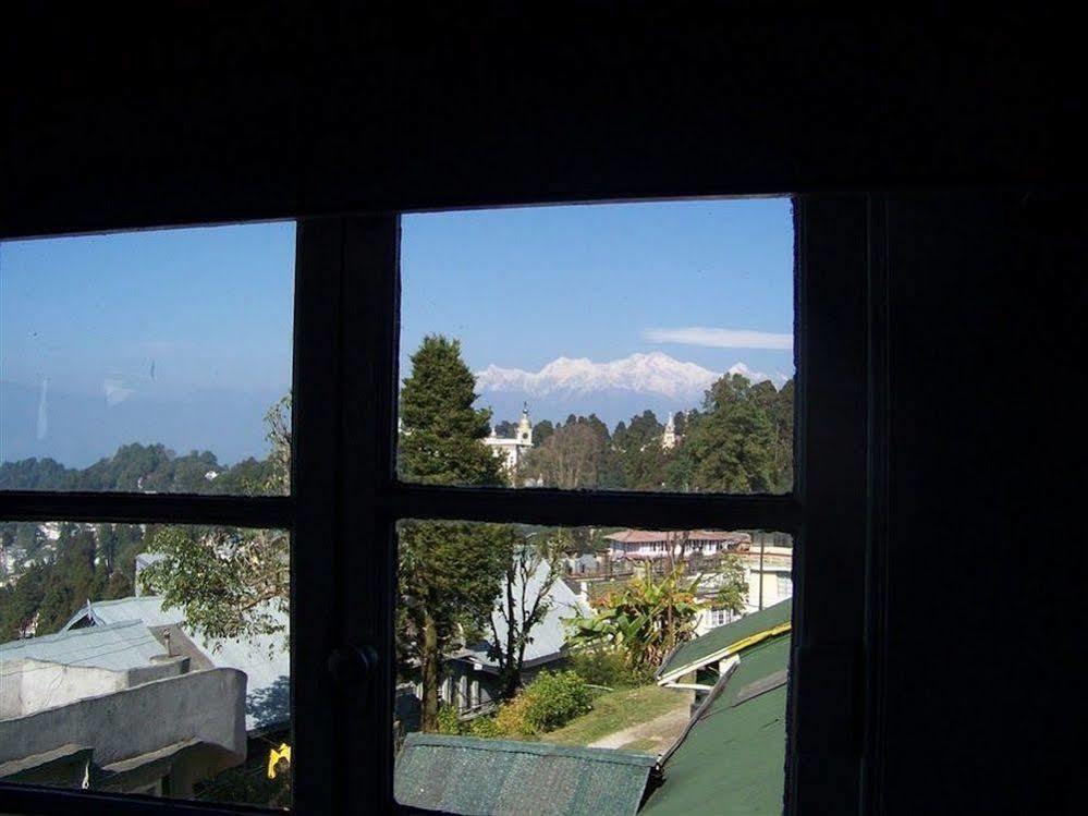 Old - Main Bellevue Heritage Hotel