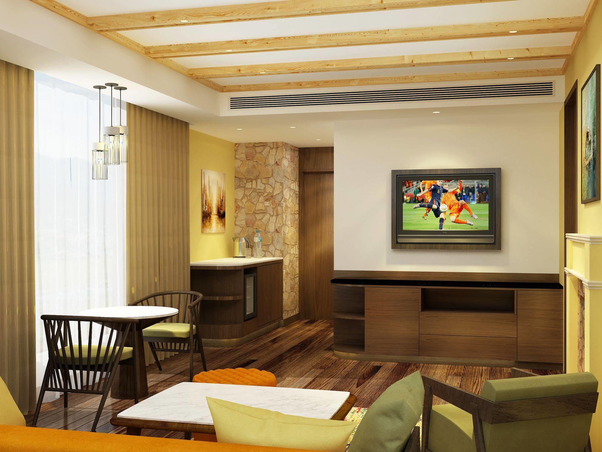 Ramada By Wyndham Darjeeling Hotel
