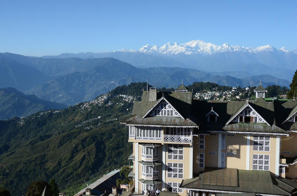 Cedar Hotel 4*