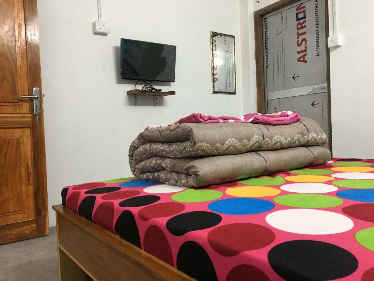 Parvi Homestay *