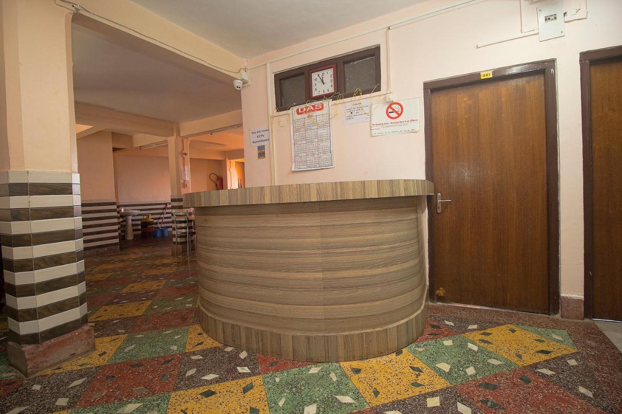 Hotel Oyo 23546 Pushpak