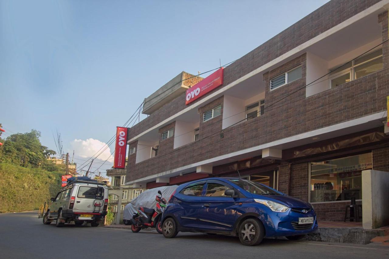 Hotel Oyo 18536 Batasia 3*