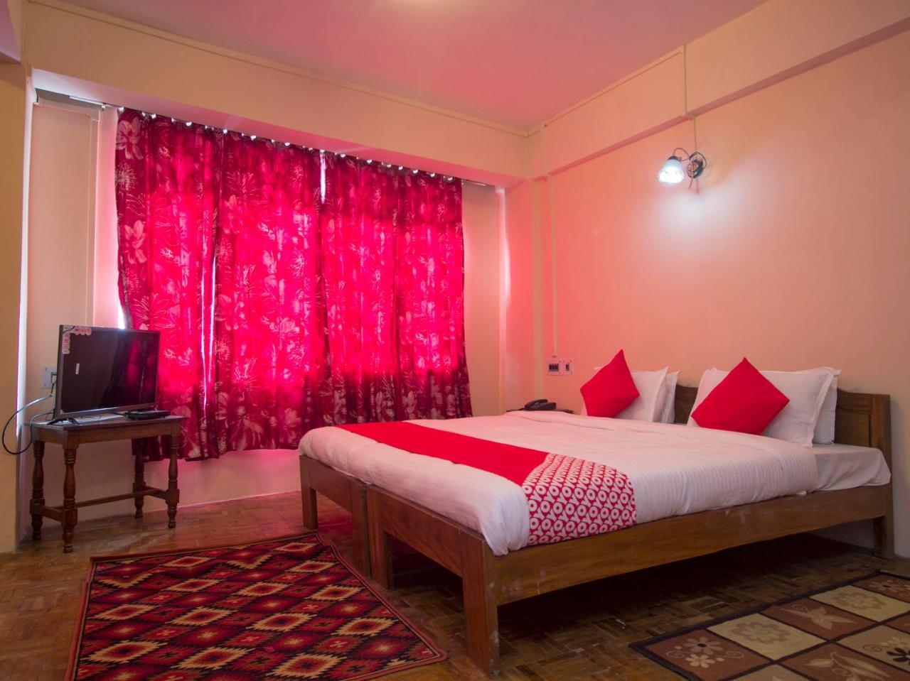 Oyo 18751 Belle View Darjeeling (West Bengal)