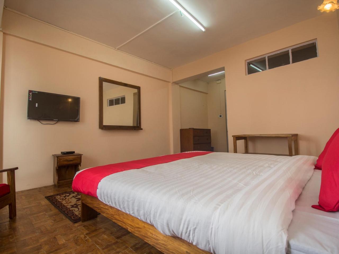 Oyo 18751 Belle View Hotel Darjeeling (West Bengal)