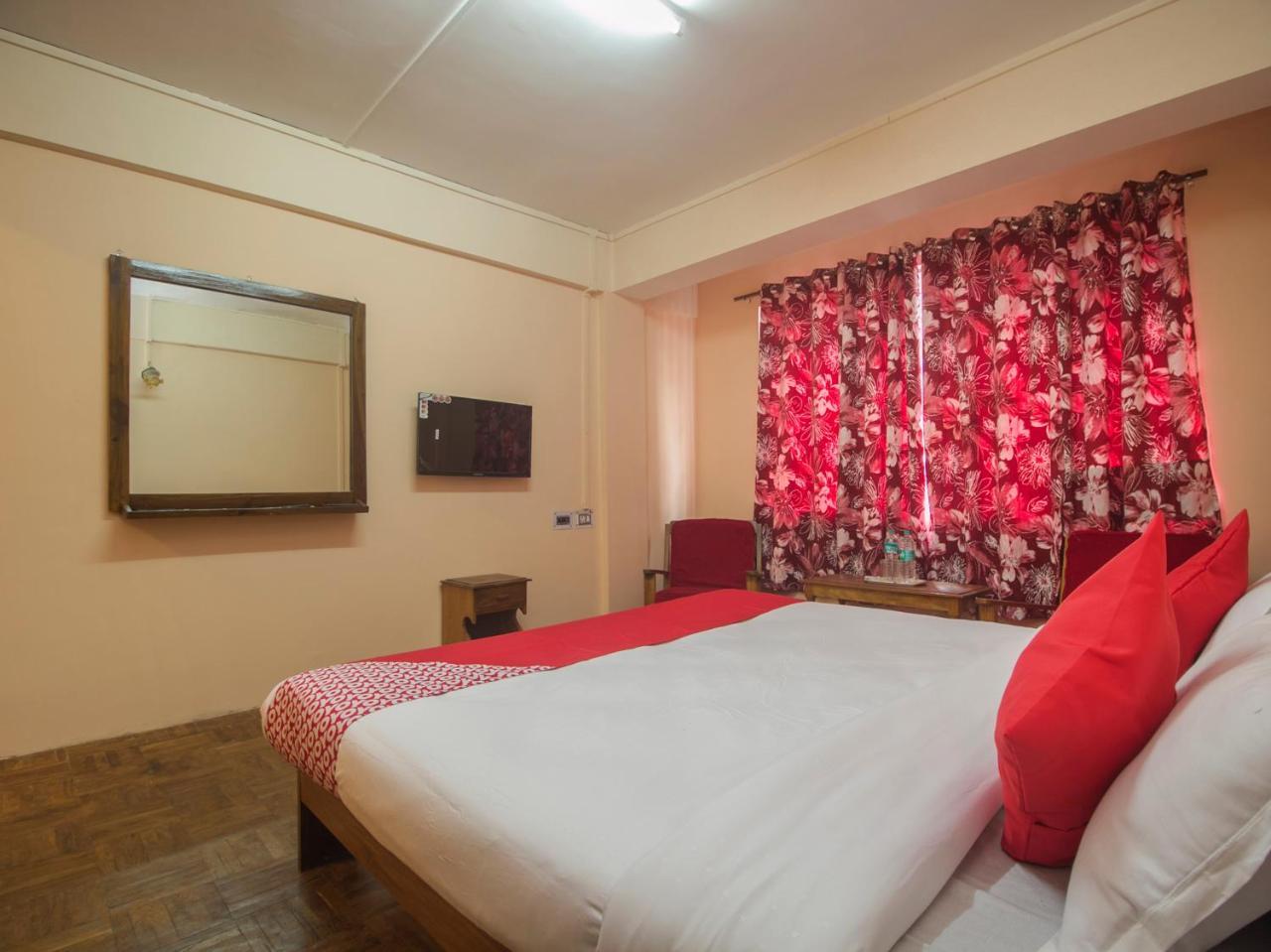 Oyo 18751 Belle View 3*