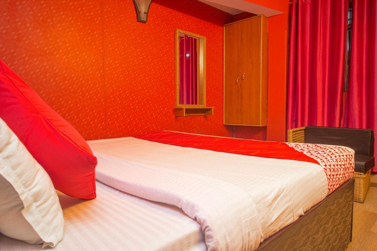 Oyo 3875 Everest Glory Hotel