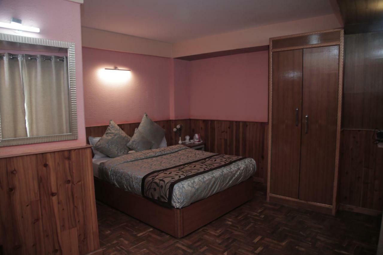 Hotel Yakkha 2*