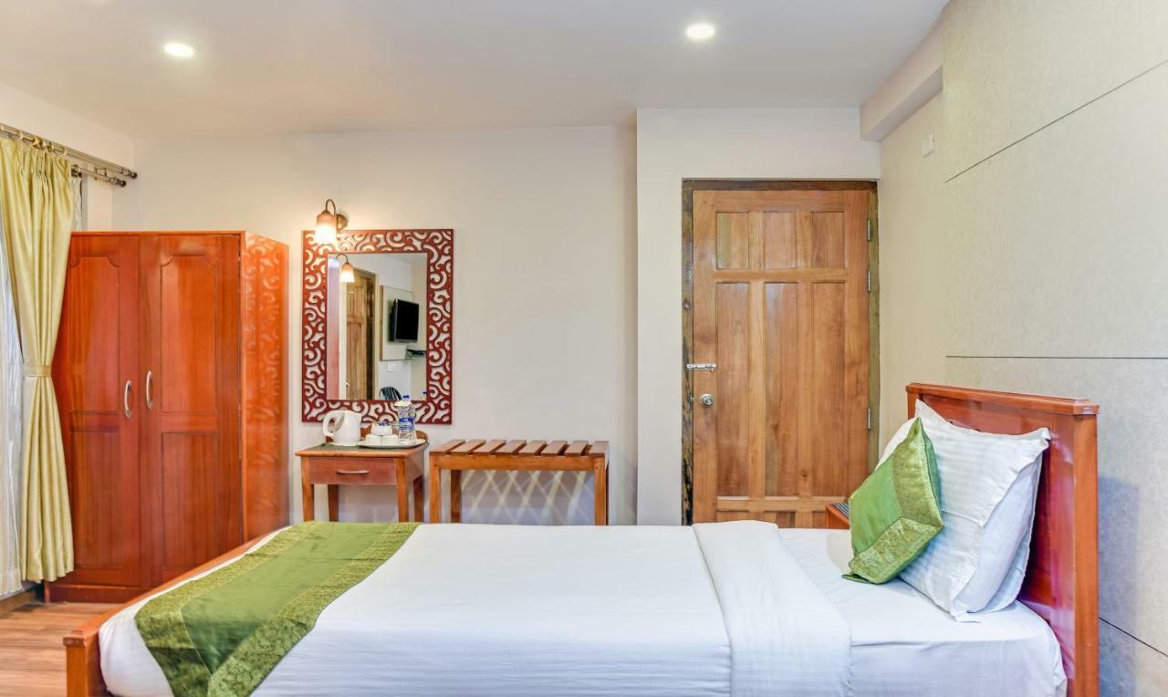 Treebo Trend Nirvana Bed & Breakfast 3*