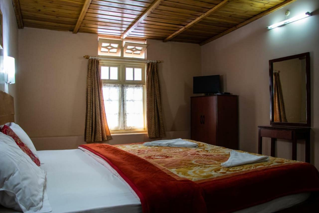 Travellers' Inn Hotel