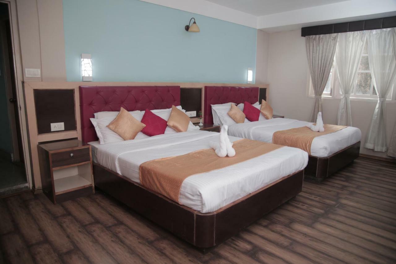 Yakkha Hotel 2*