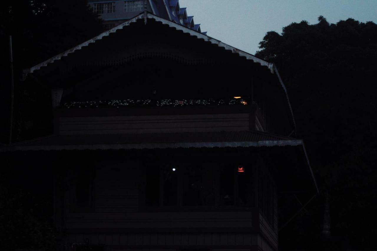 Little Singamari Bed & Breakfast *