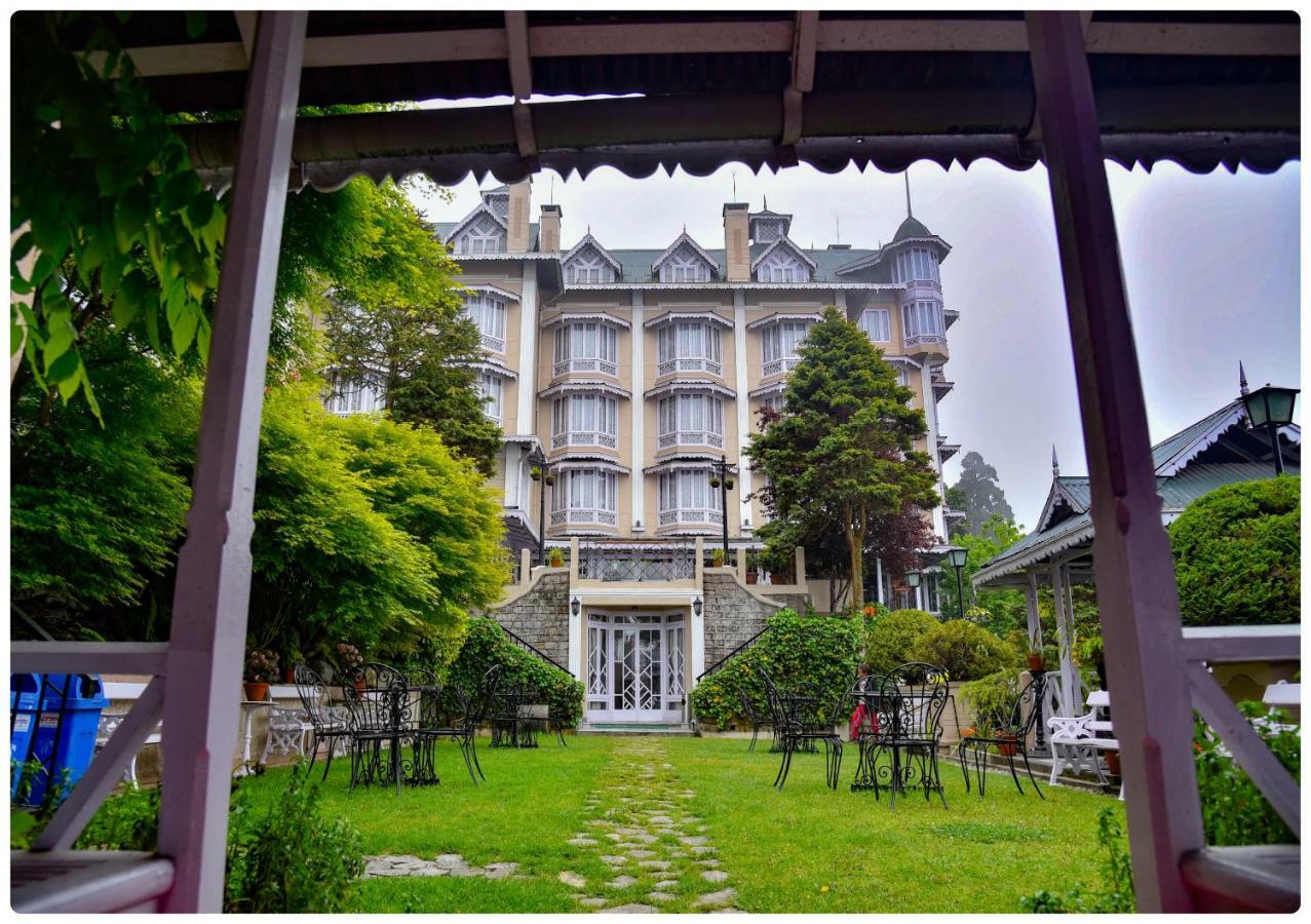 Hotel Cedar