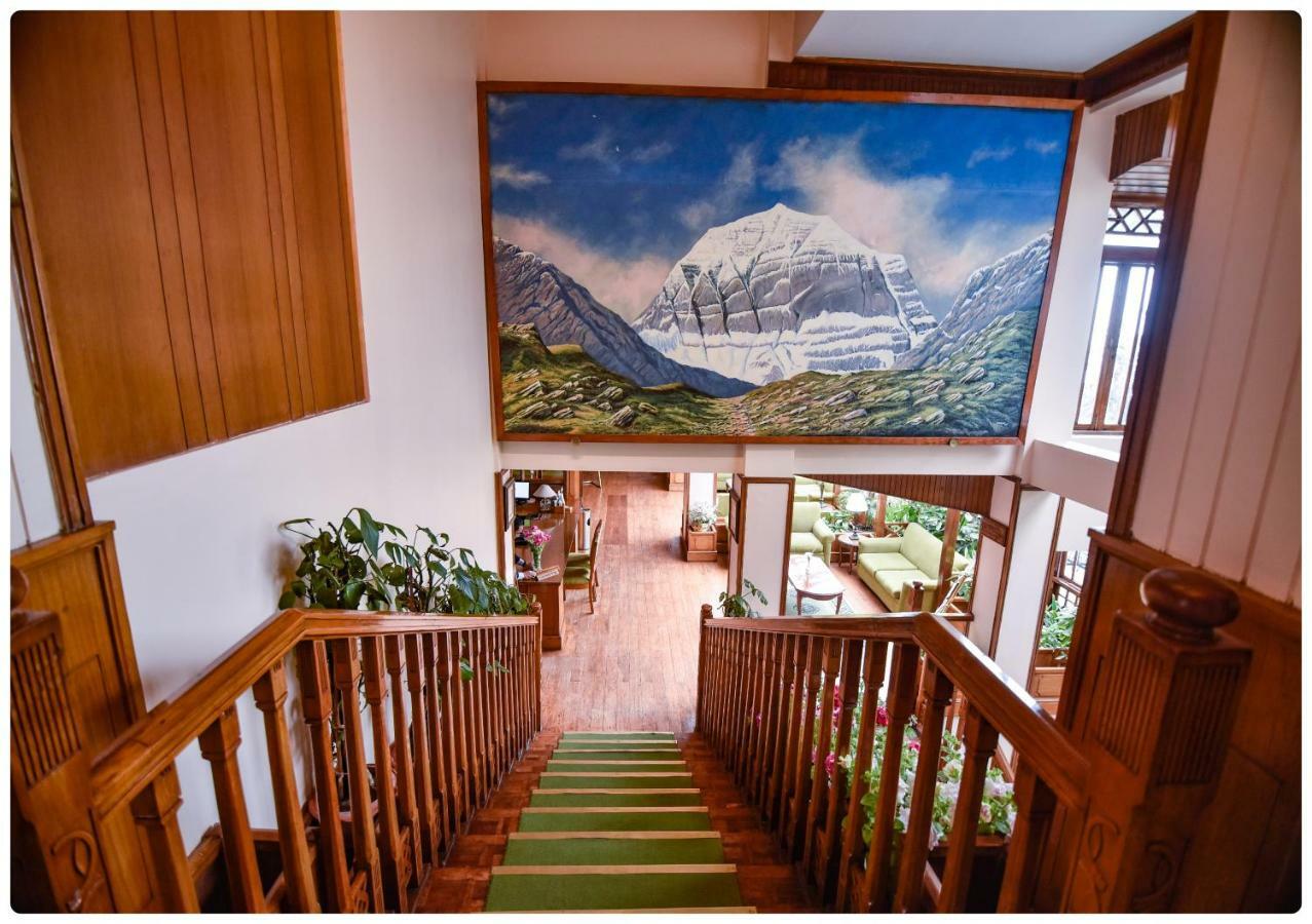 Cedar Hotel 4*