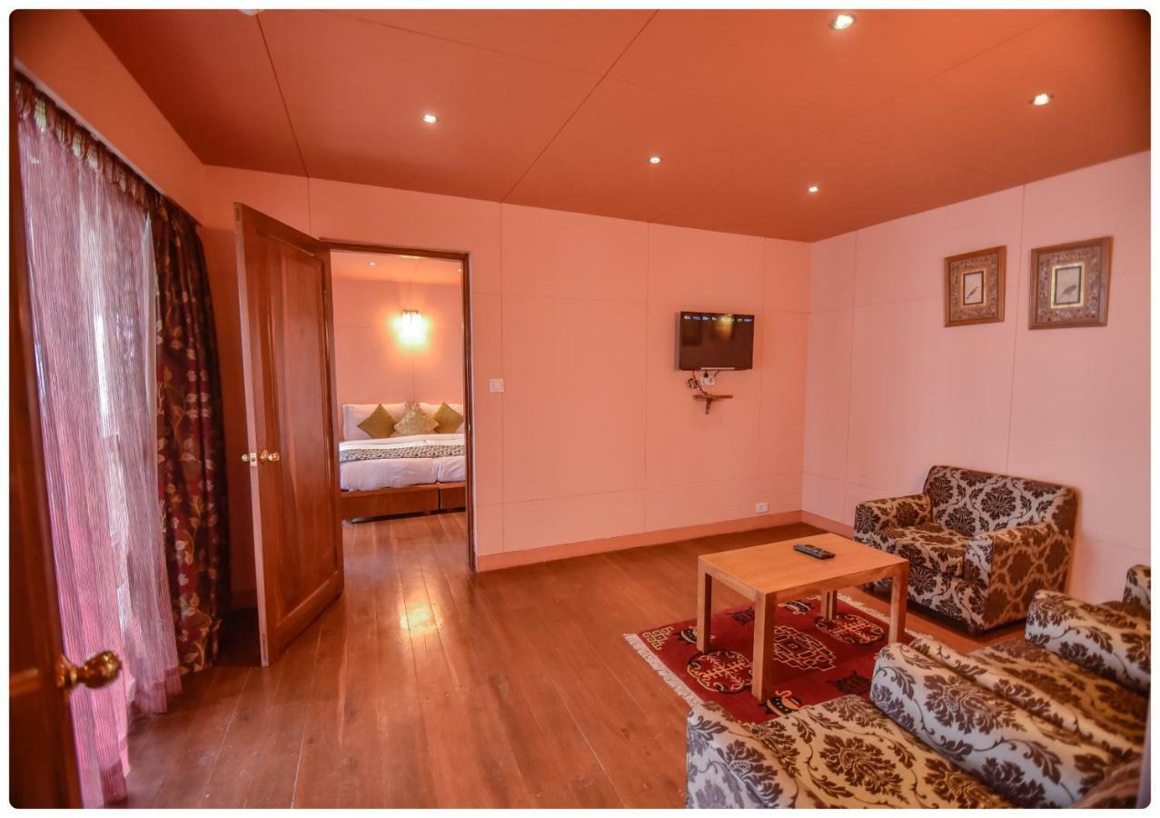 Hotel Cedar Darjeeling (West Bengal)