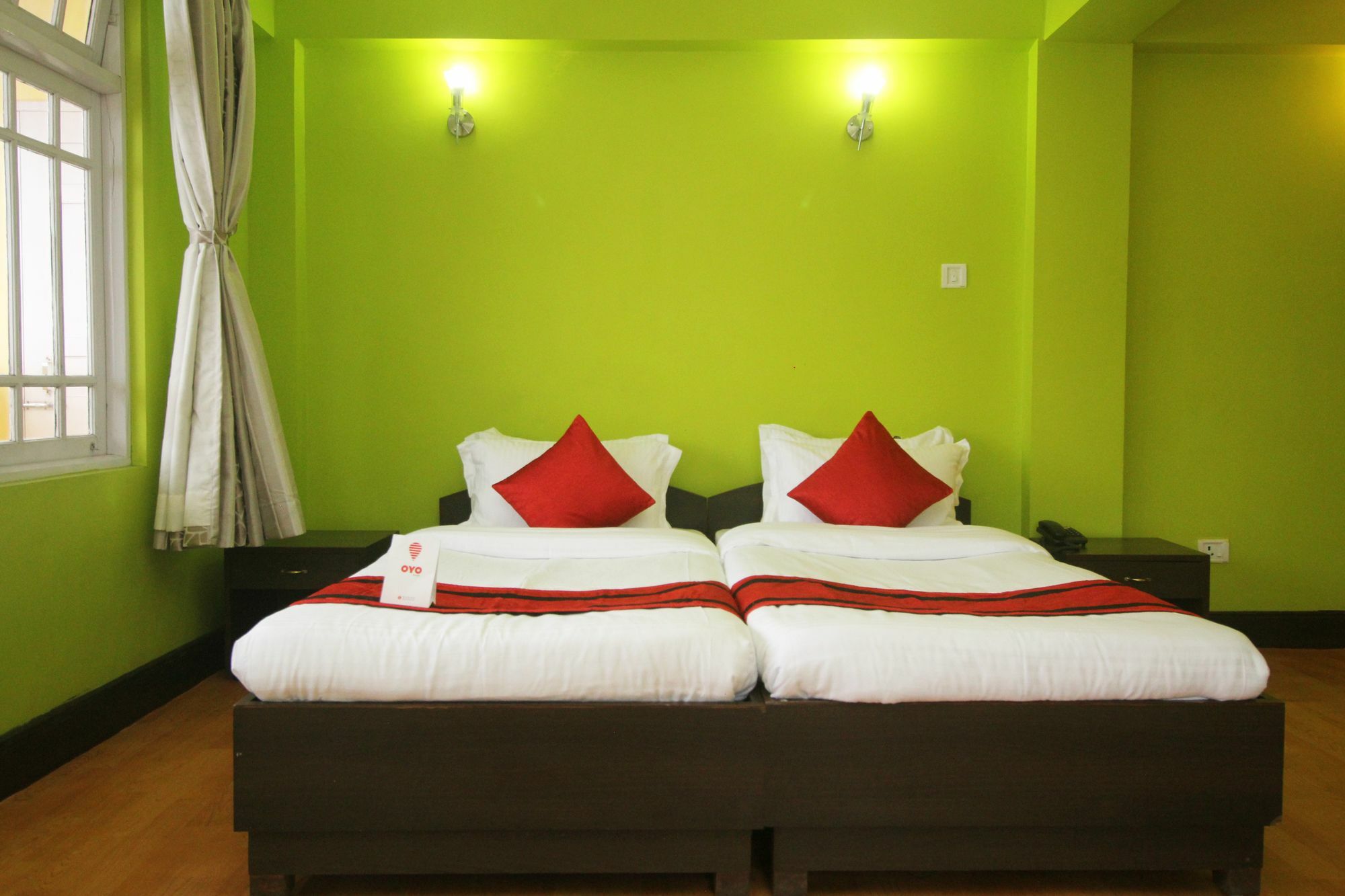 Yang's Hotel 3*