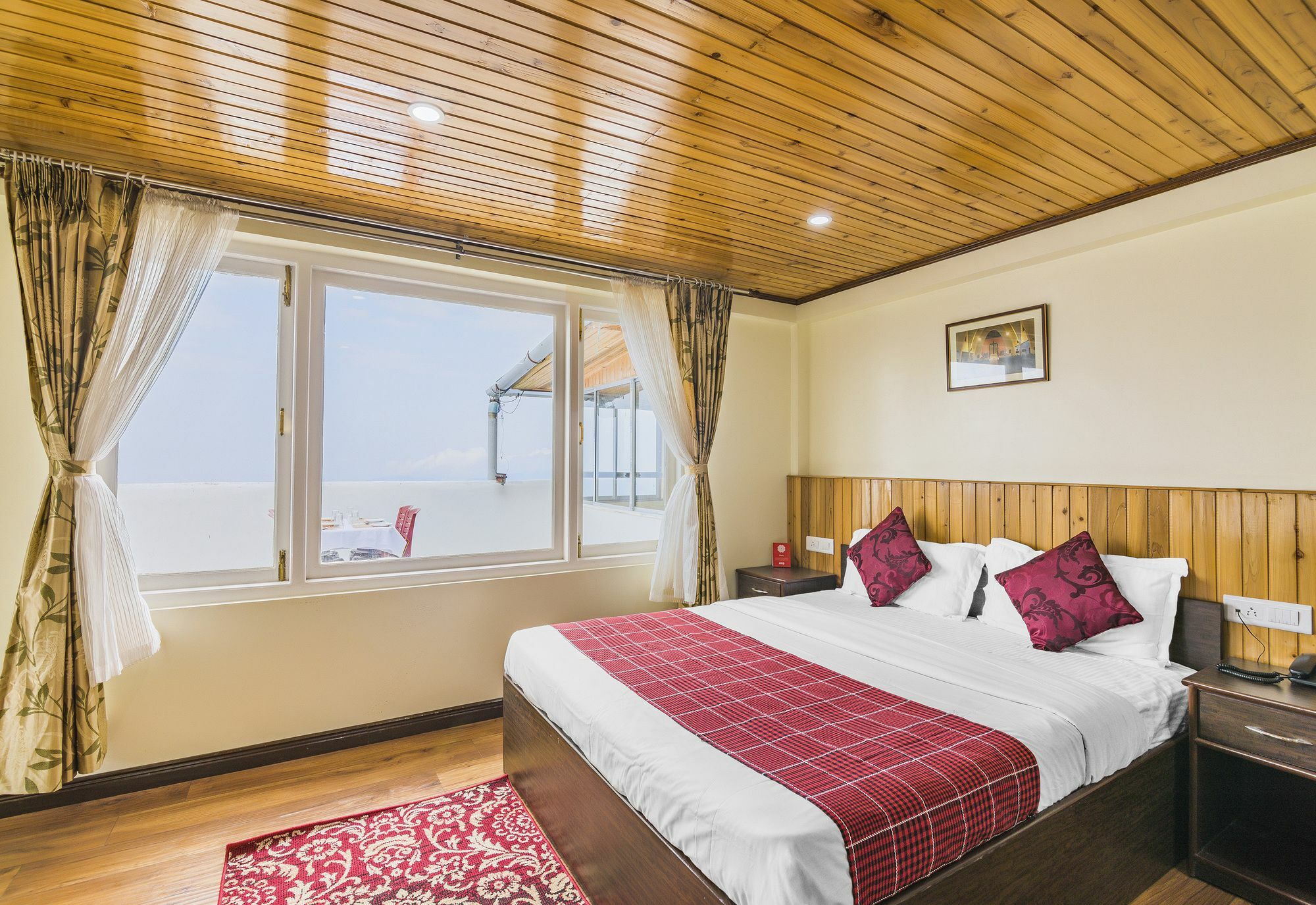 Yang's Hotel 3*