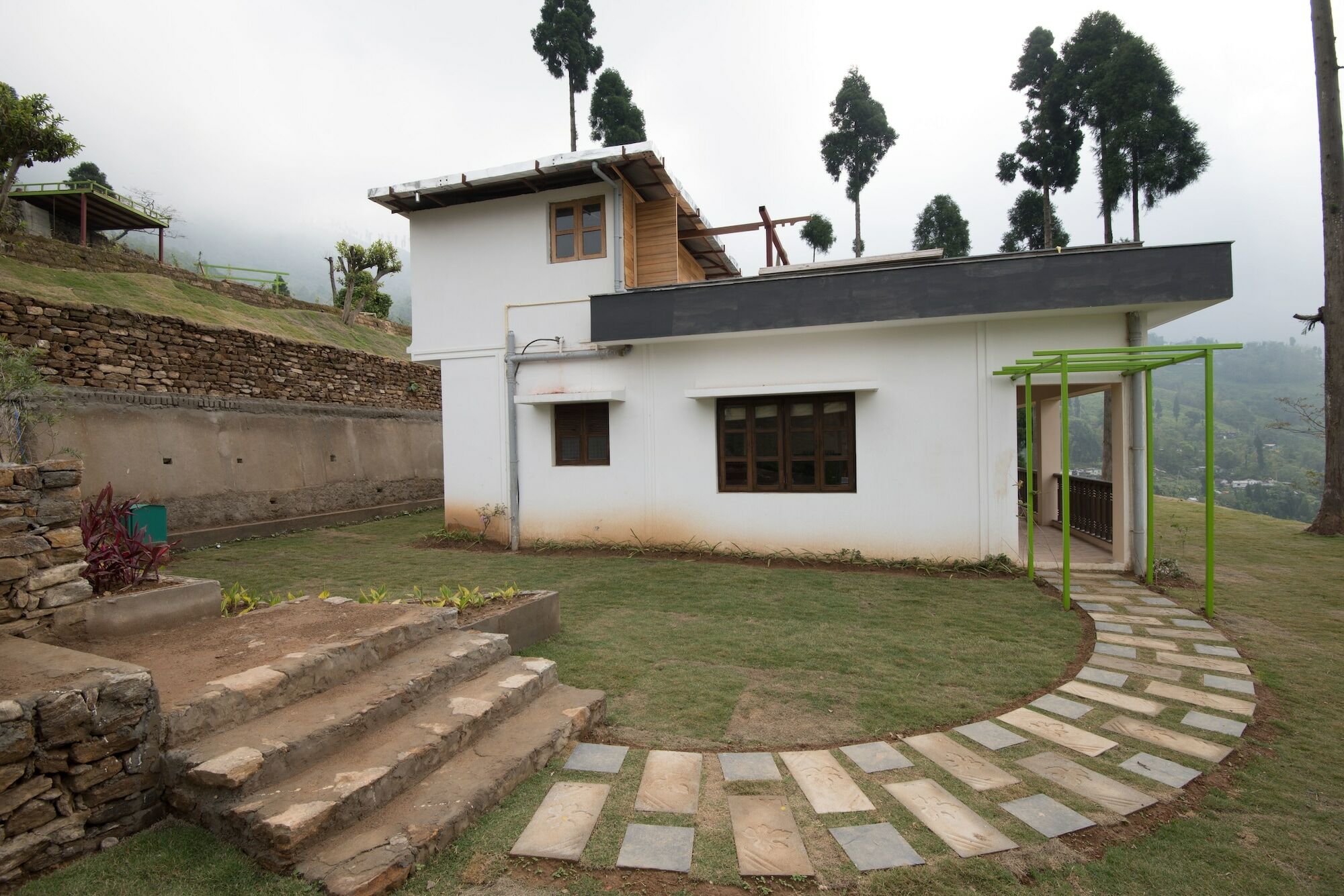 Resort Chamong Chiabari - Mountain Retreat &