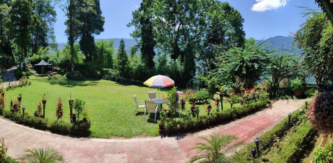 Singtom Tea Estate & Darjeeling (West Bengal)