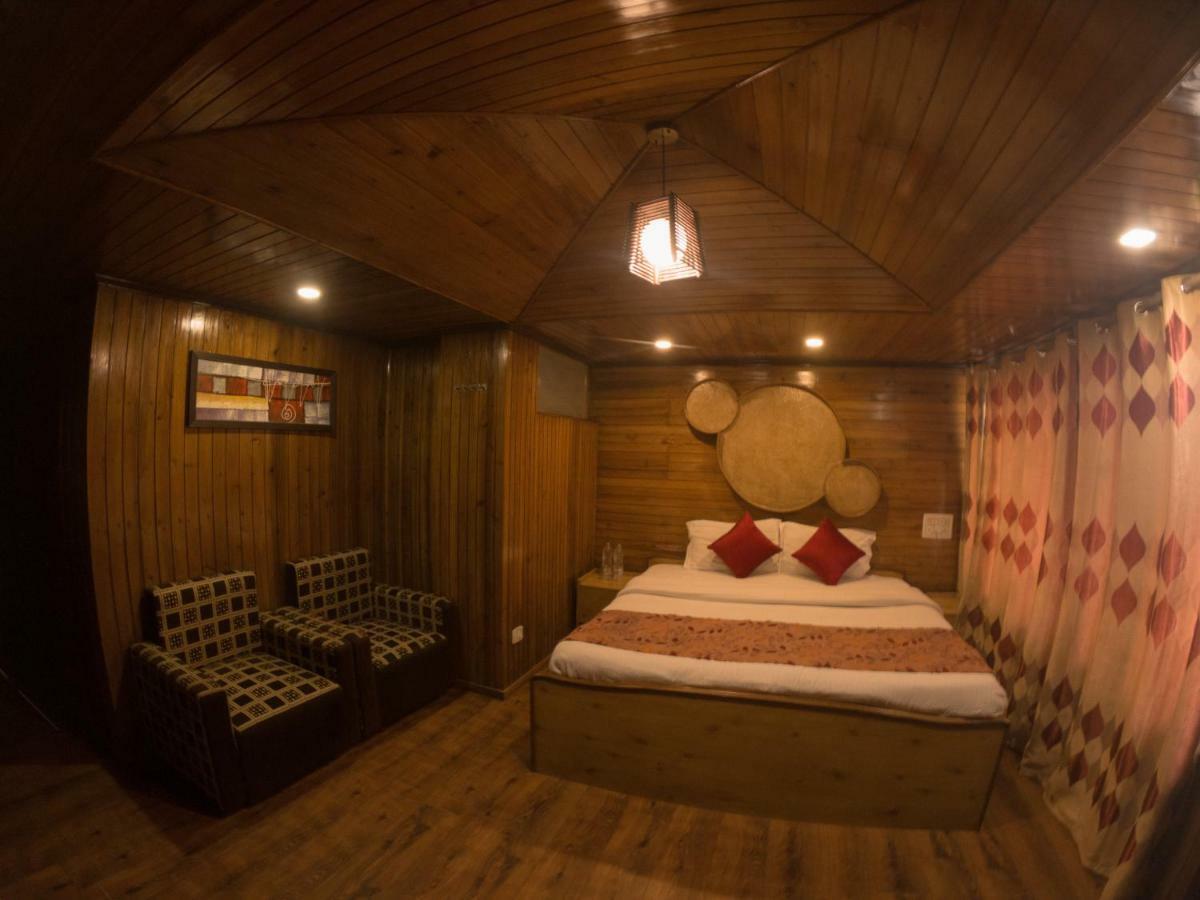 Broadway Annexe Hotel 2*