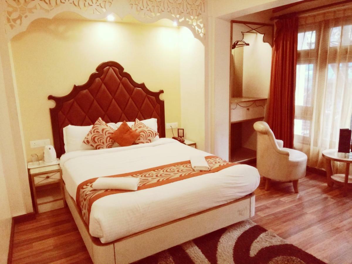 Inn Omega Residency 2*