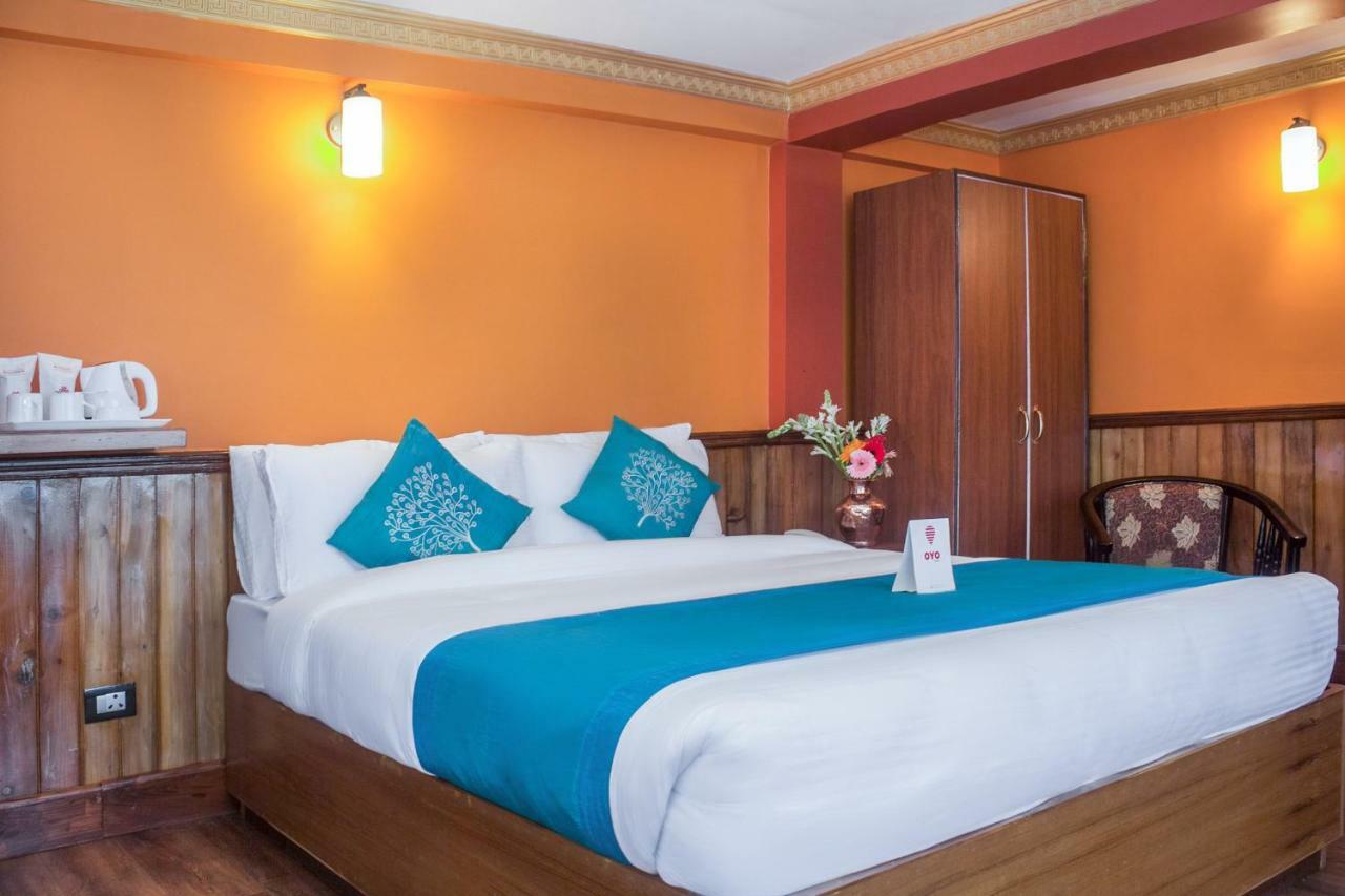 Oyo 12997 The Rope Hotel