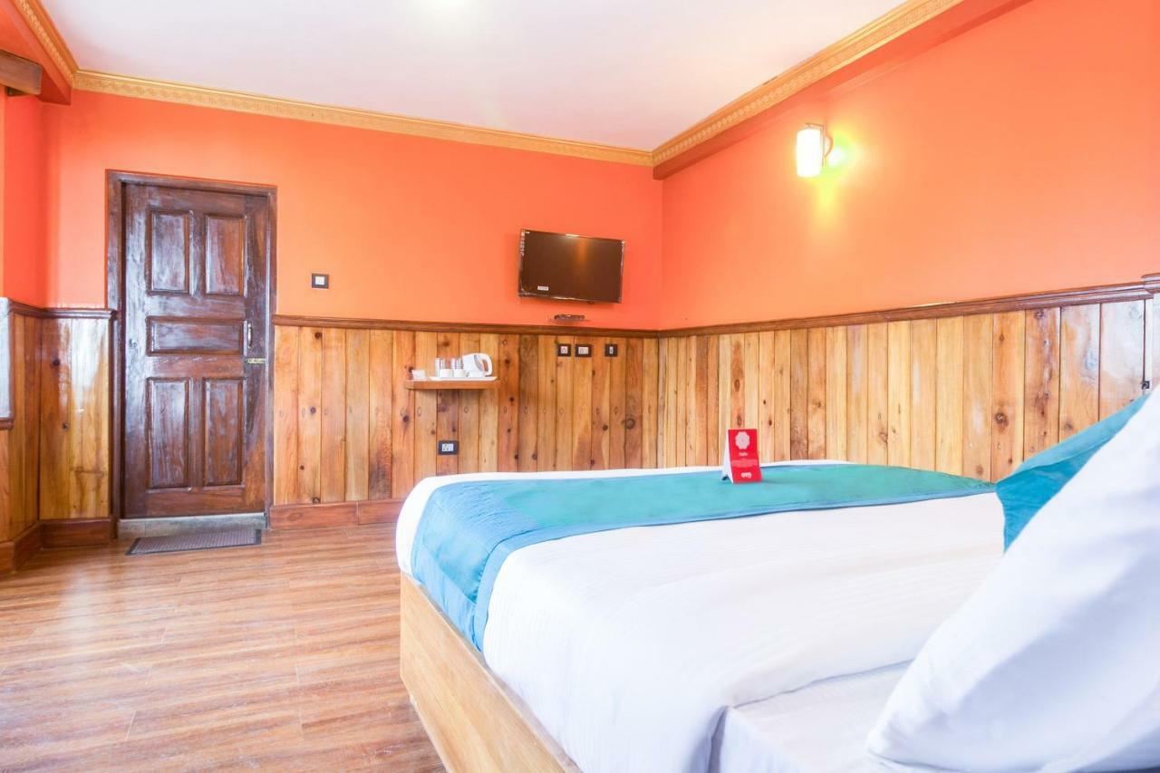 Oyo 12997 The Rope Hotel