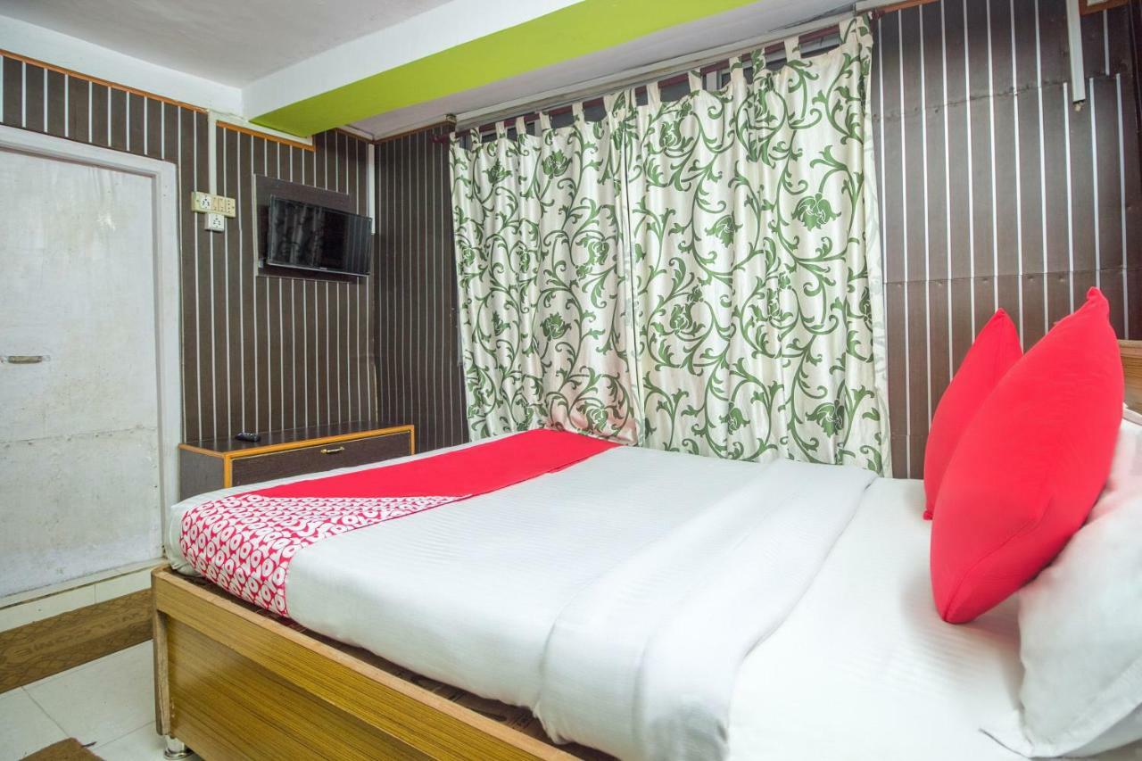 Oyo 3875 Everest Glory Hotel