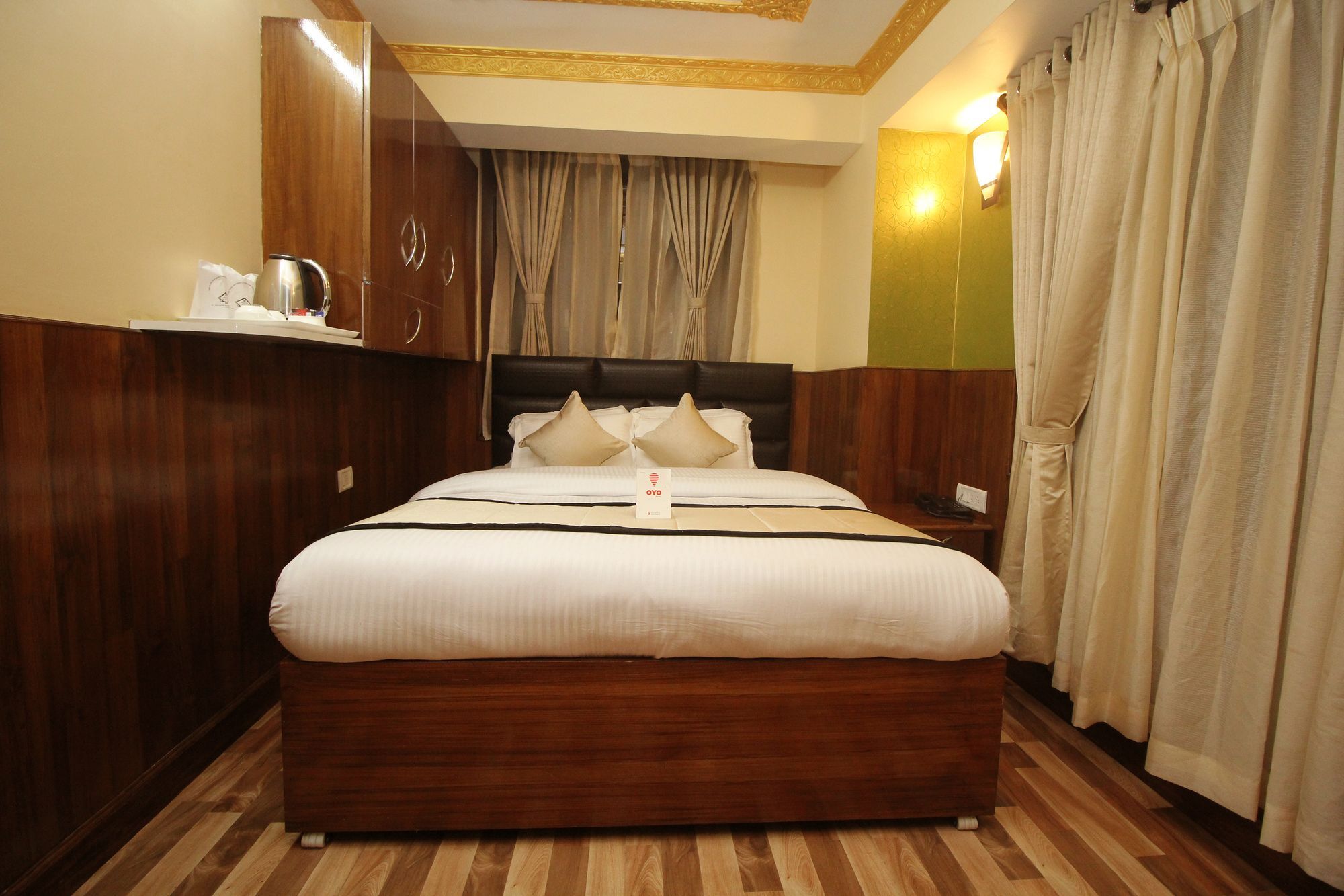 Oyo 8186 Mount Royale Hotel