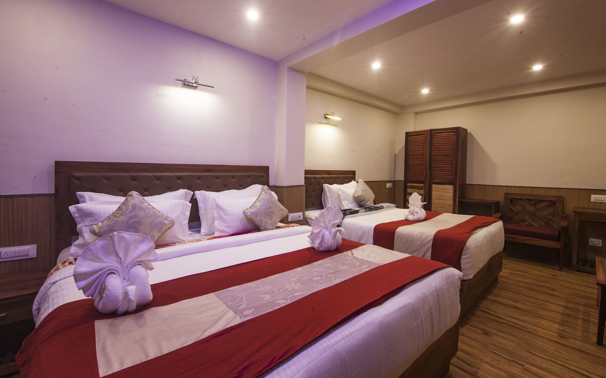 Hotel Avianna New Mandala & 4*