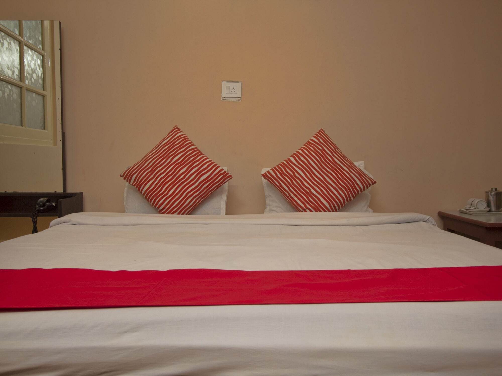 Oyo 22667 Mansarovar Hotel