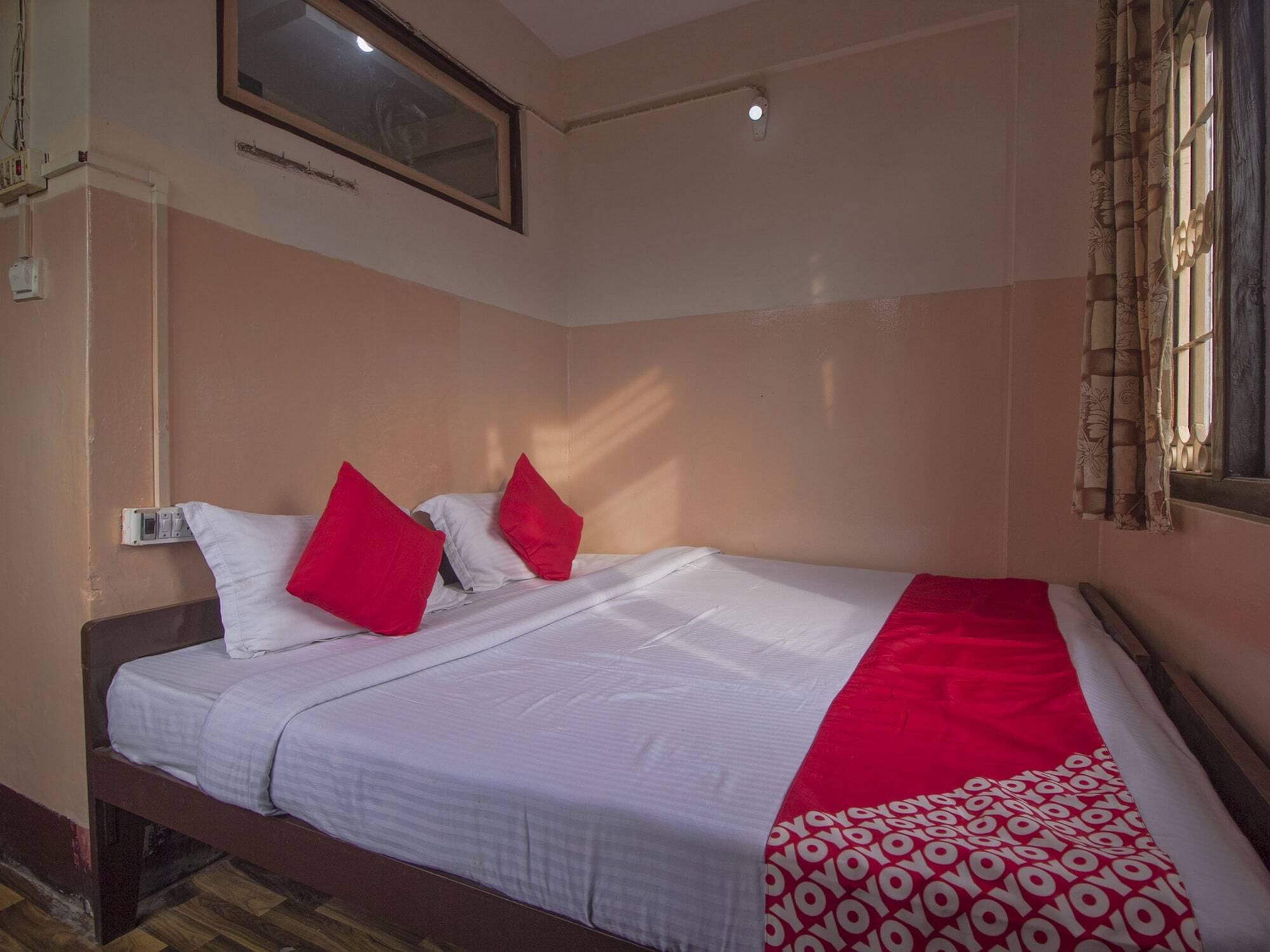 Hotel Oyo 19941 Blue Diamond Darjeeling (West Bengal)