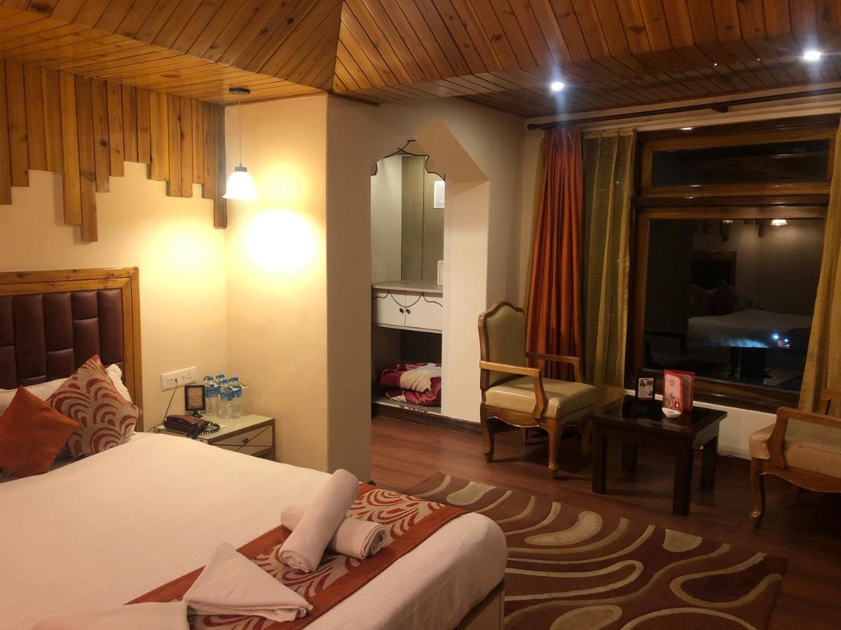Omega Residency Inn