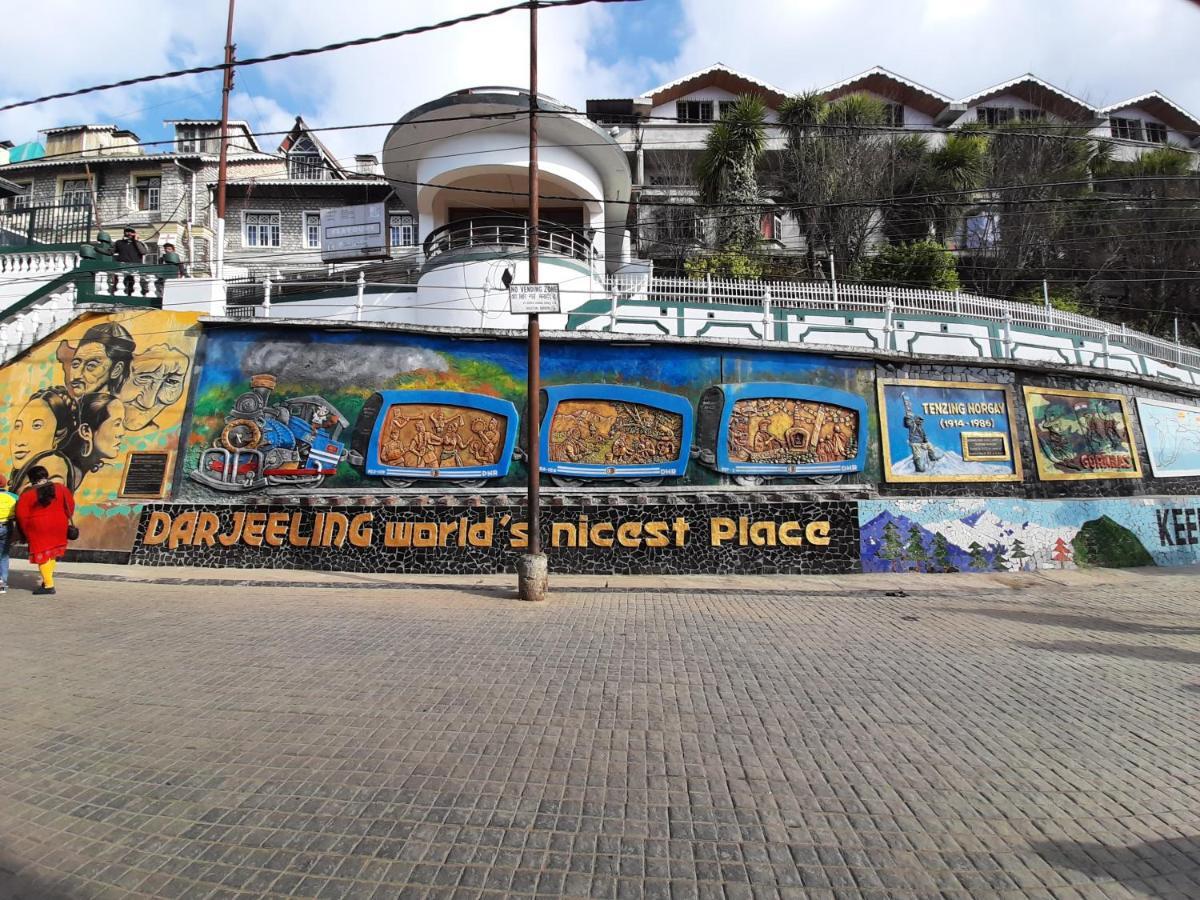 Crown Darjeeling (West Bengal)