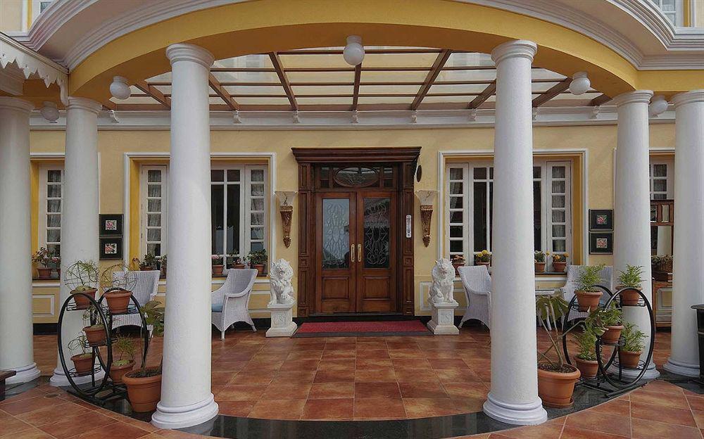 Mayfair Darjeeling Resort 5*
