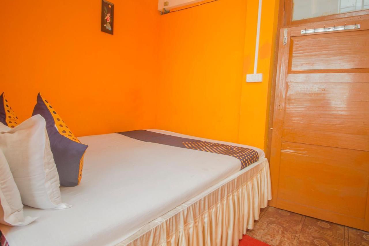 Spot On 66810 Girija 3* Darjeeling (West Bengal)