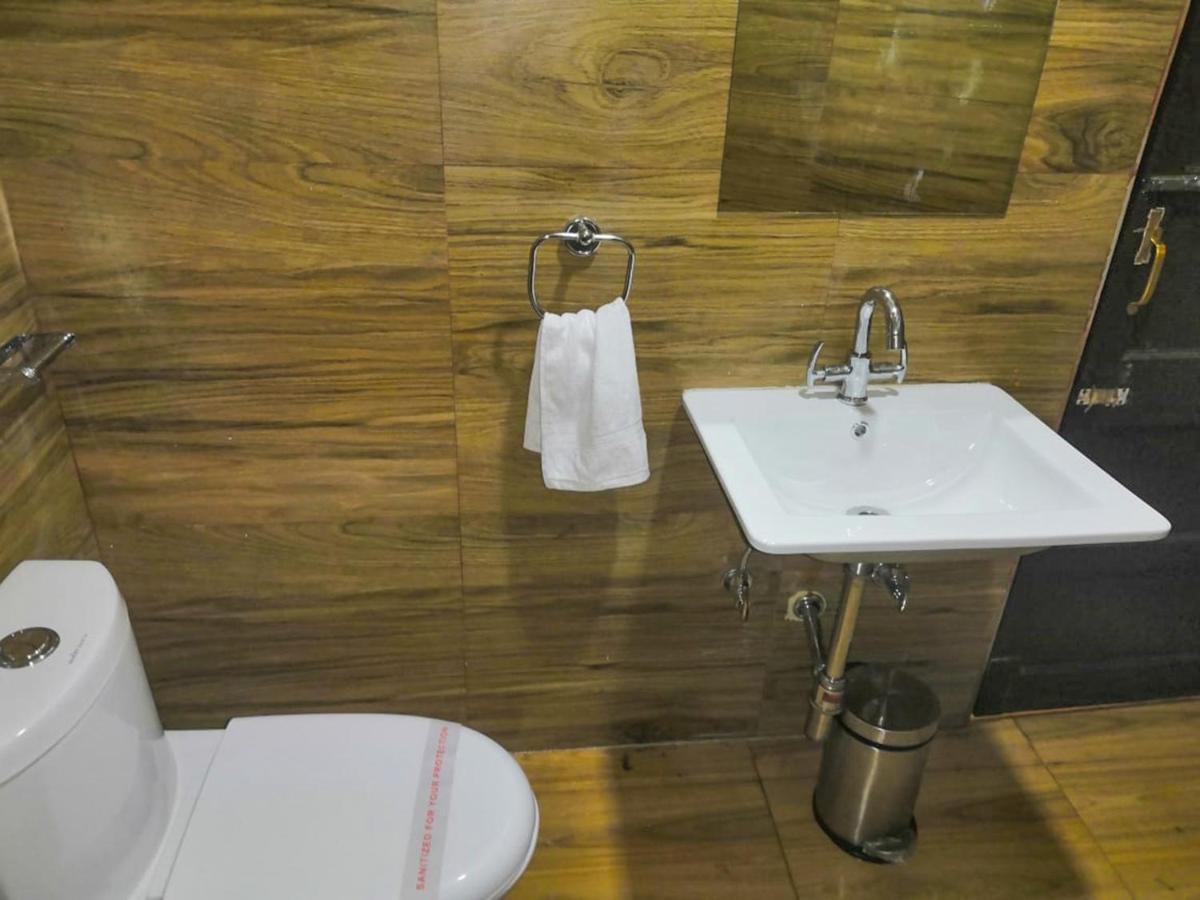Hotel H-H Orchid ! Darjeeling Hotel-At-Prime-Location Spacious-Room With-Wi-Fi-Availability, Near-Mall-Road 3* Darjeeling (West Bengal)