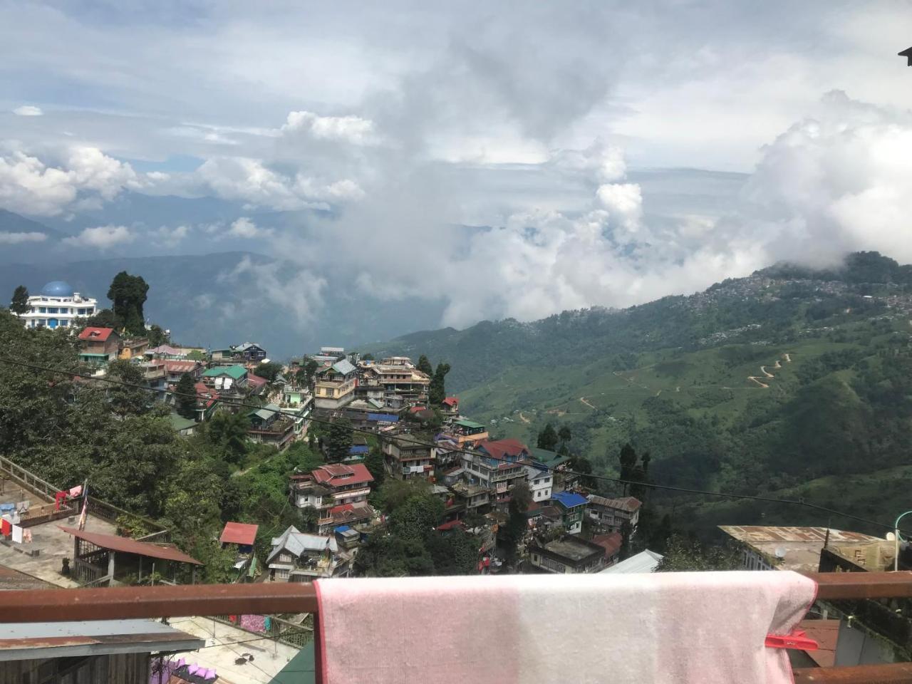 Maple Homestay Darjeeling (West Bengal)